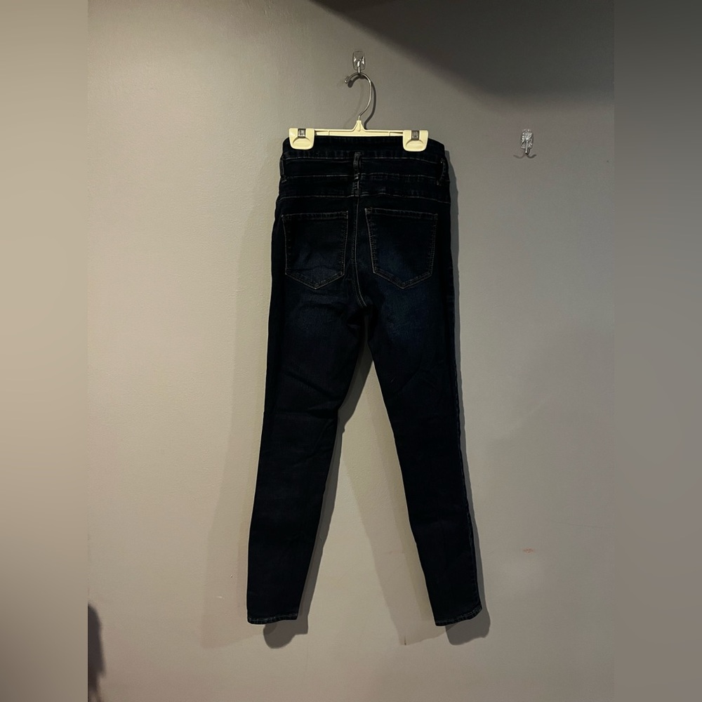 High waisted jeans
